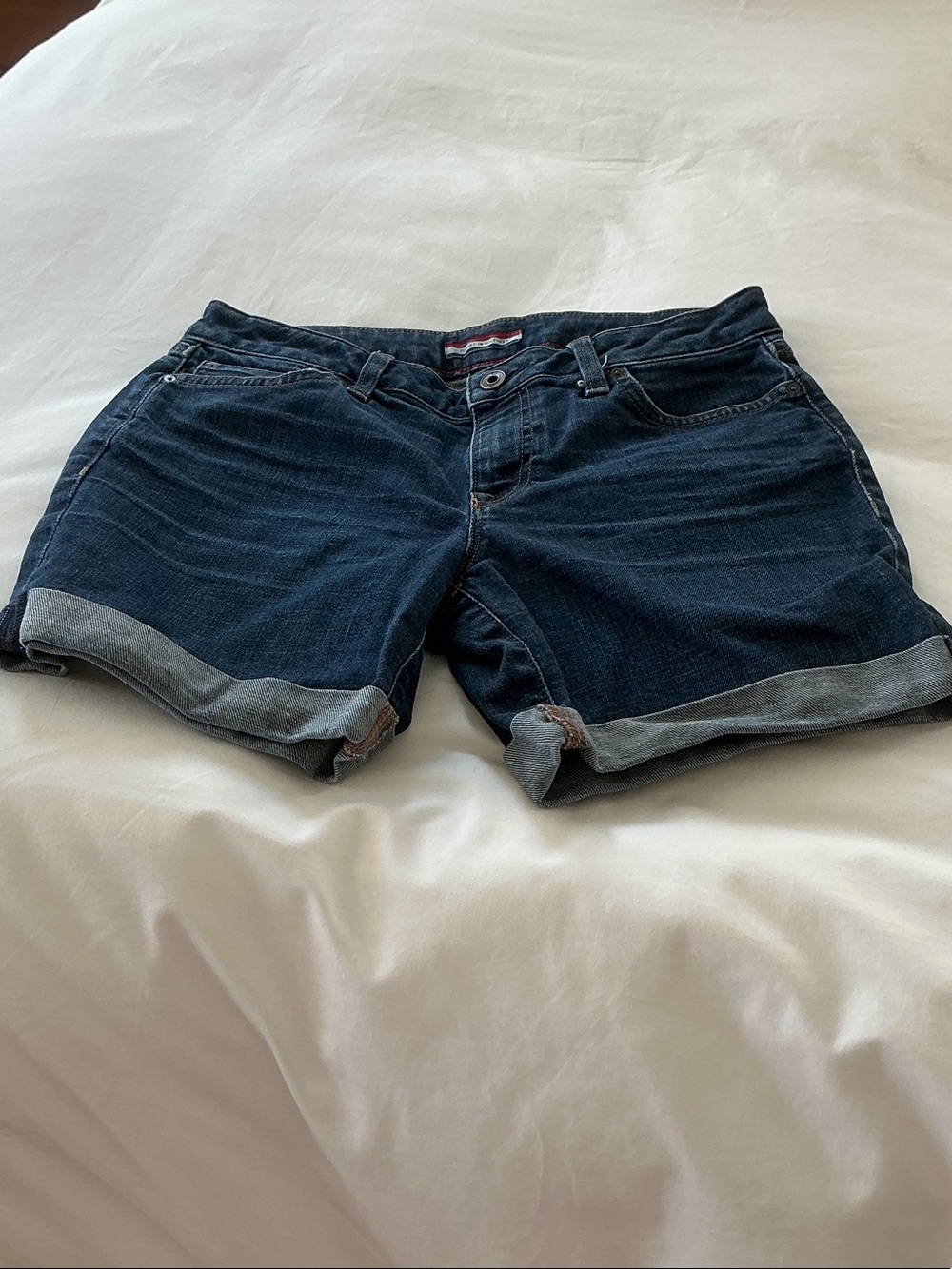 Tommy Hilfiger Indigo Rolled-Cuff Denim Shorts